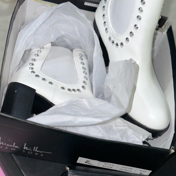 Nicole Miller Embellished White Ankle Booties - Picture 3 of 5